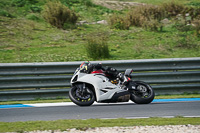 estoril;event-digital-images;motorbikes;no-limits;peter-wileman-photography;portugal;trackday;trackday-digital-images
